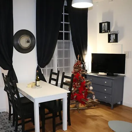 Au Petit Bajocasse - 3 Etoiles Апартаменты