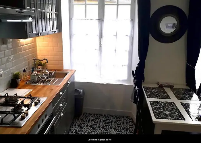 Au Petit Bajocasse - 3 Etoiles 公寓 贝叶